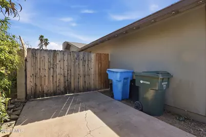 3627 W Mauna Loa Lane, Phoenix, AZ 85053 - Photo 21