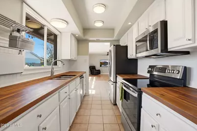 3627 W Mauna Loa Lane, Phoenix, AZ 85053 - Photo 5