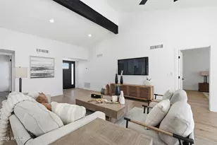 8143 E Del Joya Dr, Scottsdale, AZ 85258 - Photo 13