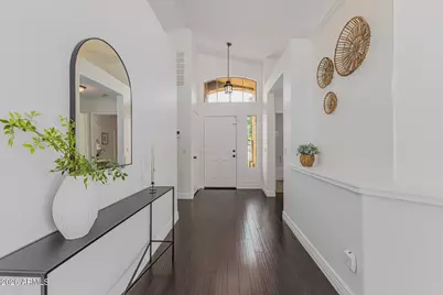 58 E Horseshoe Avenue, Gilbert, AZ 85296 - Photo 5