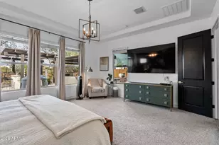 2948 E Crest Ln, Phoenix, AZ 85050 - Photo 25