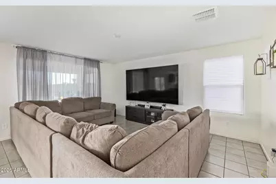 18154 W Navajo Street, Goodyear, AZ 85338 - Photo 11