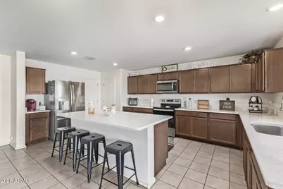 18154 W Navajo Street, Goodyear, AZ 85338 - Photo 9