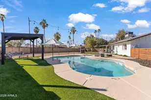 4034 S Birchett Dr, Tempe, AZ 85282 - Photo 17