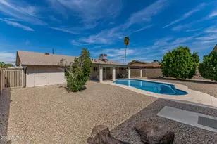 2249 E Greenway Rd, Phoenix, AZ 85022 - Photo 27