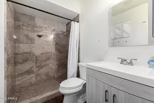 2249 E Greenway Rd, Phoenix, AZ 85022 - Photo 17