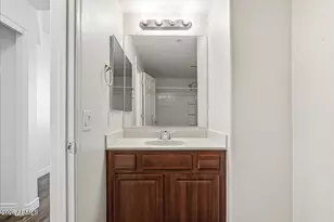 18250 N Cave Creek Rd, Phoenix, AZ 85032 - Photo 33