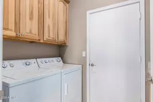 11654 W Lakeview Ct W, Surprise, AZ 85378 - Photo 21