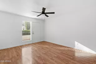 2838 E Beck Ln, Phoenix, AZ 85032 - Photo 9