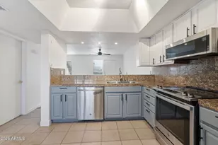 2838 E Beck Ln, Phoenix, AZ 85032 - Photo 13