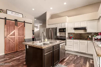 10535 W San Miguel Avenue, Glendale, AZ 85307 - Photo 21