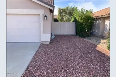 10559 W Via Montoya Drive, Peoria, AZ 85383 - Photo 11