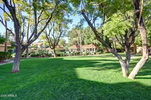 1633 E Lakeside Dr, Gilbert, AZ 85234 - Photo 29