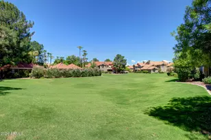 1633 E Lakeside Dr, Gilbert, AZ 85234 - Photo 25