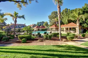 1633 E Lakeside Dr, Gilbert, AZ 85234 - Photo 31