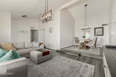 913 W Summit Place, Chandler, AZ 85225 - Photo 9