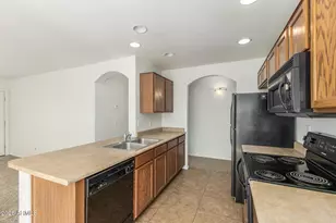 29436 N Blackfoot Daisy Dr, San Tan Valley, AZ 85143 - Photo 11