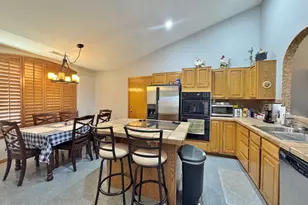 9520 W Valview Pl, Arizona City, AZ 85123 - Photo 17