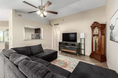 8840 W Morningside Drive, Peoria, AZ 85382 - Photo 9