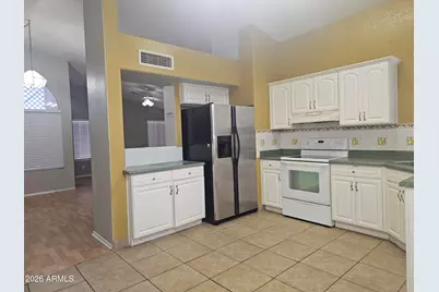 5045 W Topeka Drive, Glendale, AZ 85308 - Photo 7