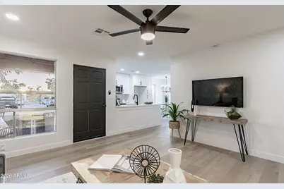 10807 W Northern Avenue #133, Glendale, AZ 85307 - Photo 3