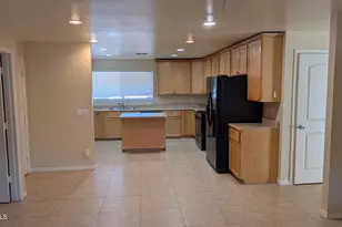 2929 E Eberle Ln, Phoenix, AZ 85032 - Photo 3