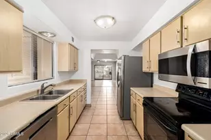 406 E Colgate Dr, Tempe, AZ 85283 - Photo 11