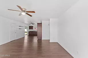 10826 N 72nd Dr, Peoria, AZ 85345 - Photo 9