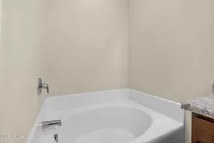 8222 W Wood Ln, Phoenix, AZ 85043 - Photo 27