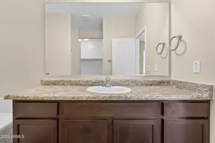 8222 W Wood Ln, Phoenix, AZ 85043 - Photo 33