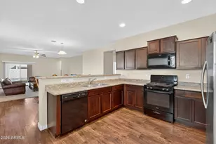 8222 W Wood Ln, Phoenix, AZ 85043 - Photo 13