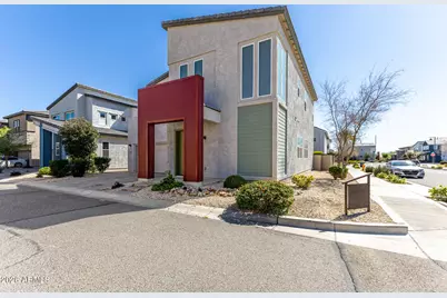 379 N 157th Lane, Goodyear, AZ 85338 - Photo 5