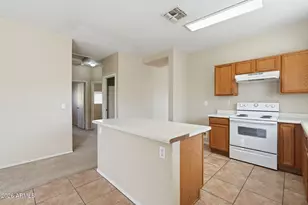 575 W Silver Reef Ct, Casa Grande, AZ 85122 - Photo 11