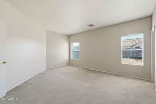 575 W Silver Reef Ct, Casa Grande, AZ 85122 - Photo 5