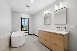 8200 N Charles Dr, Paradise Valley, AZ 85253 - Photo 51