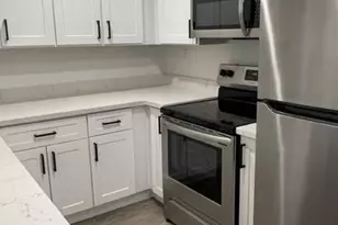 830 E Turney Ave, Phoenix, AZ 85014 - Photo 5