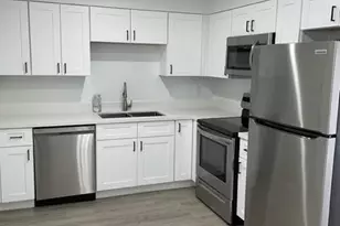 830 E Turney Ave, Phoenix, AZ 85014 - Photo 7