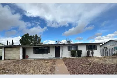 35 E James Drive, Sierra Vista, AZ 85635 - Photo 1