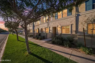 1917 E Hampton Ln, Gilbert, AZ 85295 - Photo 1