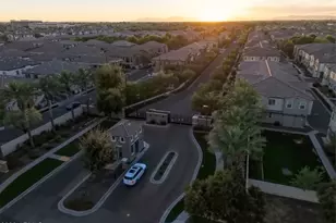 1917 E Hampton Ln, Gilbert, AZ 85295 - Photo 5