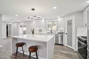 13241 N 15th Ave, Phoenix, AZ 85029 - Photo 9