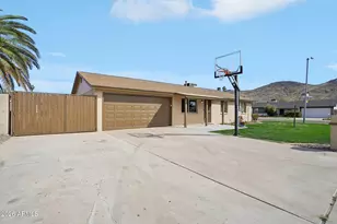 13241 N 15th Ave, Phoenix, AZ 85029 - Photo 3