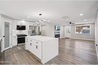 13241 N 15th Avenue, Phoenix, AZ 85029 - Photo 13