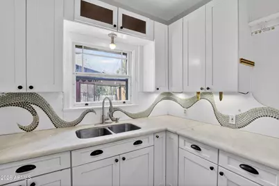 1132 E Weldon Avenue, Phoenix, AZ 85014 - Photo 9