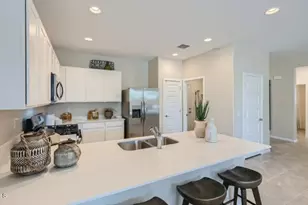 17308 W Gray Fox Trl, Surprise, AZ 85387 - Photo 3