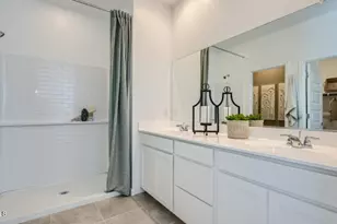 17308 W Gray Fox Trl, Surprise, AZ 85387 - Photo 13