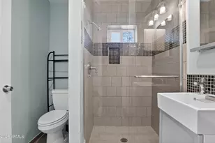 1242 E Edgemont Ave, Phoenix, AZ 85006 - Photo 33