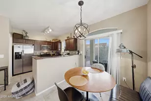 2725 E Mine Creek Rd, Phoenix, AZ 85024 - Photo 7