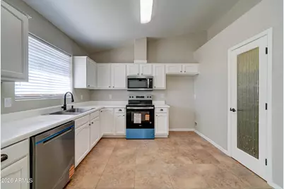 1881 W 12th Avenue, Apache Junction, AZ 85120 - Photo 15