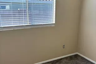 1042 S Clancy Cir, Mesa, AZ 85208 - Photo 9